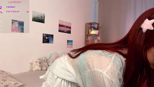 Snapshot of Neonilllla chatting on February 18, 2026, 2:24 pm Neonilllla online show from February 18, 2026, 2:24 pm