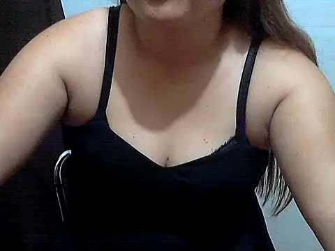 AsianTemptxxx online show from February 18, 2026, 11:01 pm