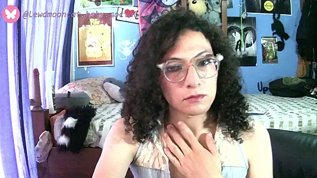 lewd mooncat online show from May 14, 2026, 9:10 pm