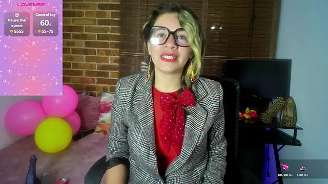 oriana thomson01 online show from June 23, 2026, 1:25 am