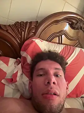 Valentinacouple online show from February 28, 2026, 7:04 pm