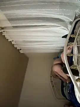 Valentinacouple online show from March 5, 2026, 12:28 am