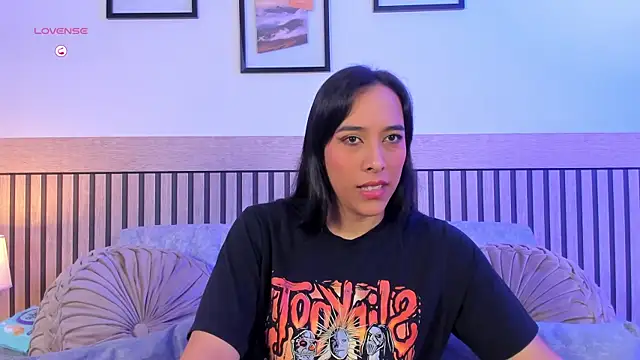 saori katsumi  online show from February 24, 2026, 10:57 am