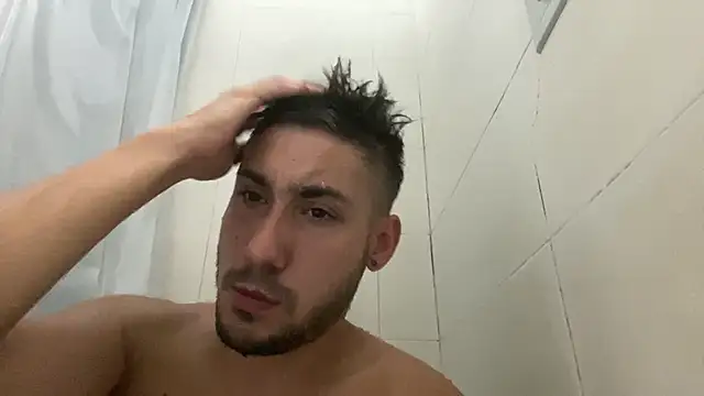 Heytincho online show from March 3, 2026, 7:09 pm