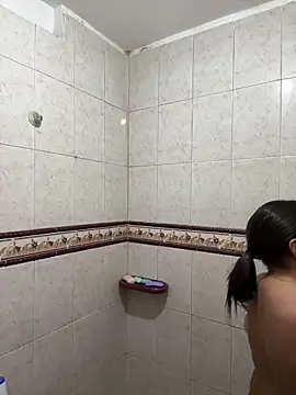 Luna rousse26 online show from February 18, 2026, 3:30 pm