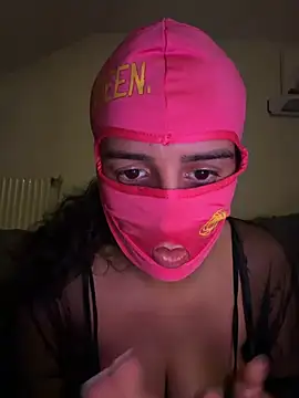 Esmeralda972 online show from July 24, 2026, 8:40 pm