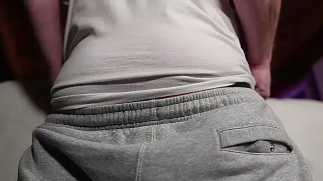 Snapshot of DLCheeks chatting on March 2, 2026, 4:03 am DLCheeks online show from March 2, 2026, 4:03 am