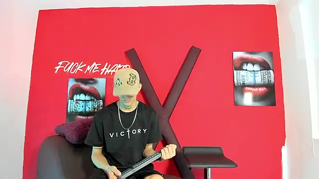 Snapshot of BOYS_PLAY chatting on February 28, 2026, 1:23 pm BOYS PLAY online show from February 28, 2026, 1:23 pm