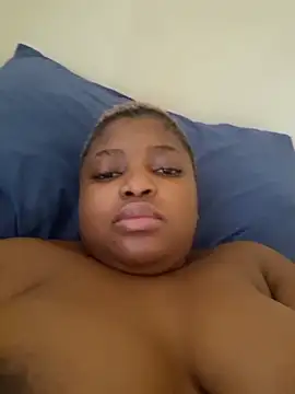 SweetDarkBrownie online show from March 2, 2026, 9:05 am