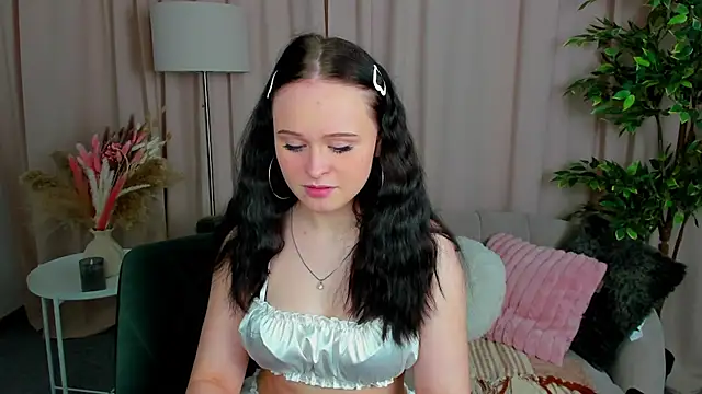 Snapshot of moonei chatting on February 20, 2026, 4:40 pm moonei online show from February 20, 2026, 4:40 pm