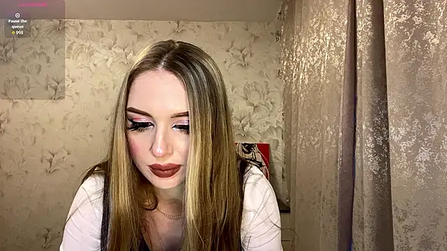 LeaClaerky online show from March 17, 2026, 3:15 pm