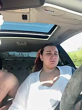 Sandragll online show from April 6, 2026, 10:38 am