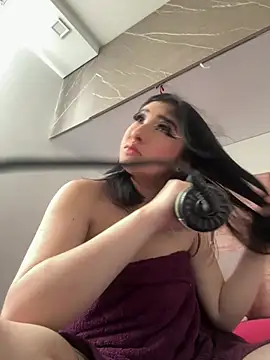 Snapshot of Kattengel_ chatting on April 28, 2026, 8:47 pm Kattengel online show from April 28, 2026, 8:47 pm