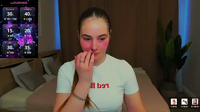 Maddy Wood  online show from March 4, 2026, 8:42 am