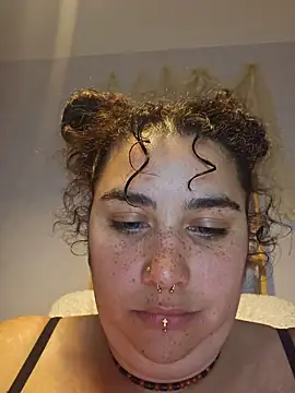 Deesse luna online show from April 8, 2026, 6:52 pm