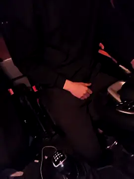 Wdamskiejbieliznie online show from February 21, 2026, 7:04 pm