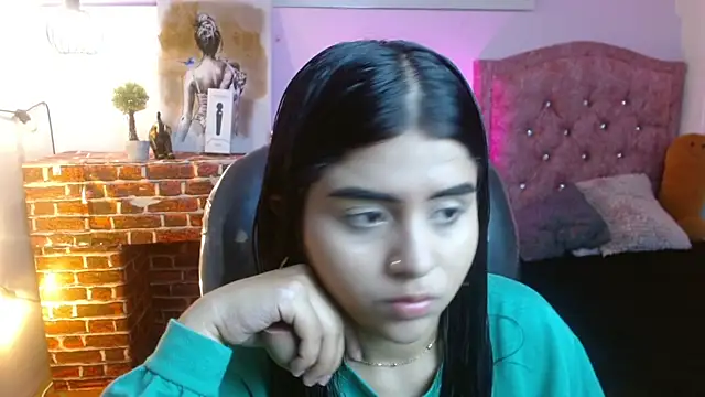 Snapshot of mila_quin chatting on April 5, 2026, 12:57 pm mila quin online show from April 5, 2026, 12:57 pm