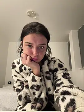 Amberbanxx online show from April 3, 2026, 10:41 pm