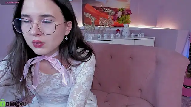 leylamirage online show from February 23, 2026, 12:35 pm