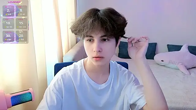  LukaHayes  online show from February 22, 2026, 11:31 am