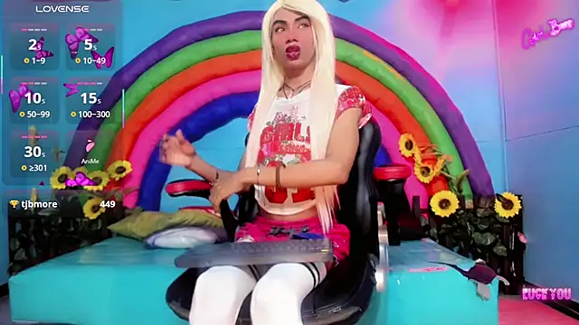 suzume Mendez online show from March 25, 2026, 11:16 am