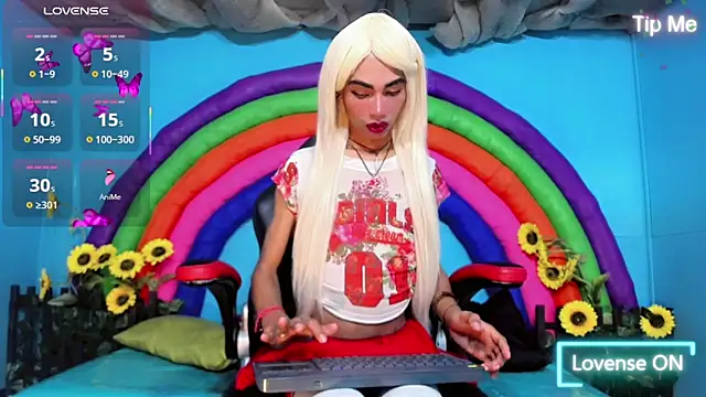 suzume Mendez online show from April 4, 2026, 7:11 pm