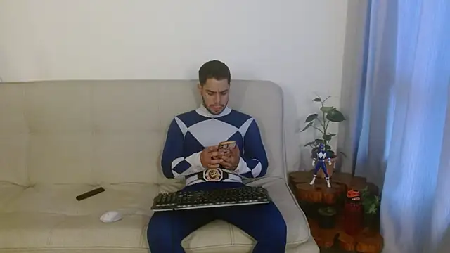 Snapshot of axellblue chatting on February 25, 2026, 11:03 pm axellblue online show from February 25, 2026, 11:03 pm