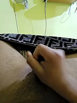 Snapshot of medelelel chatting on February 28, 2026, 12:33 am medelelel online show from February 28, 2026, 12:33 am