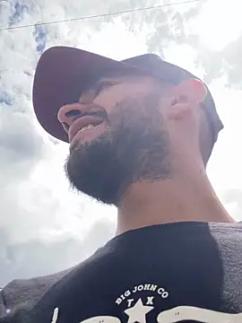 Snapshot of katasanz chatting on February 17, 2026, 5:19 pm katasanz online show from February 17, 2026, 5:19 pm