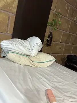 Zooziie online show from February 17, 2026, 6:10 am