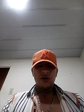 Snapshot of Valentino_dominusSex chatting on February 22, 2026, 10:14 am Valentino dominusSex online show from February 22, 2026, 10:14 am