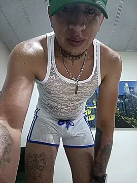 Valentino dominusSex online show from March 24, 2026, 11:32 pm