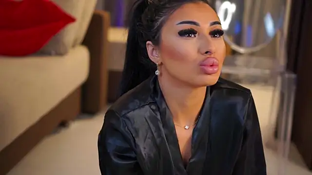 Snapshot of YanaSultana chatting on April 10, 2026, 8:30 am YanaSultana online show from April 10, 2026, 8:30 am