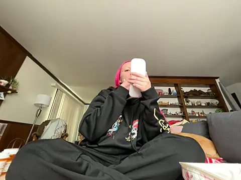 pinkhairfun16 online show from March 18, 2026, 6:11 pm