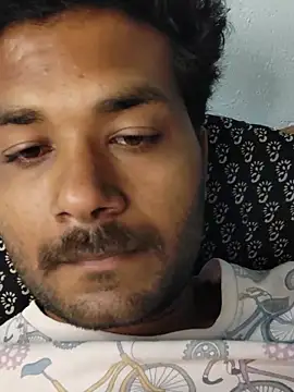 Cummt boy online show from February 25, 2026, 12:37 pm