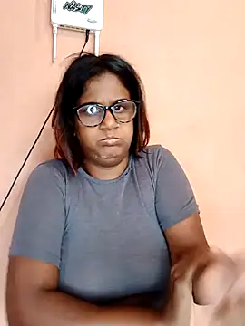 Snapshot of indianstrawberrylips4u chatting on March 3, 2026, 7:03 am indianstrawberrylips4u online show from March 3, 2026, 7:03 am