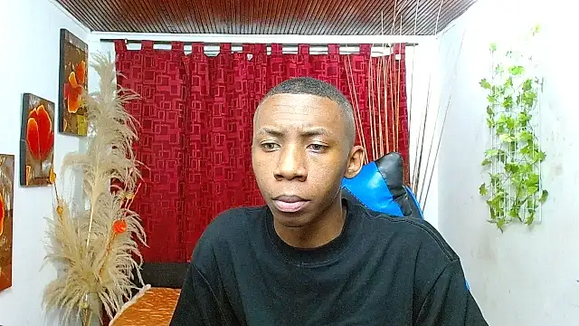 milo018 online show from March 13, 2026, 8:37 pm