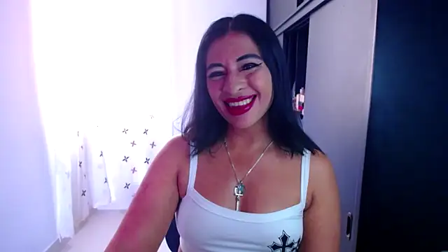 Snapshot of Pame_Jackson chatting on April 1, 2026, 7:22 pm Pame Jackson online show from April 1, 2026, 7:22 pm