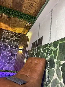 Lorenn Sweet online show from March 26, 2026, 1:17 pm