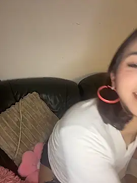 Selin xoxo online show from February 26, 2026, 7:24 pm