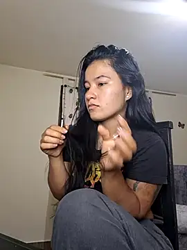 Miiia a online show from March 14, 2026, 7:52 pm