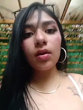 Snapshot of KaileeRoss chatting on February 28, 2026, 7:04 pm KaileeRoss online show from February 28, 2026, 7:04 pm