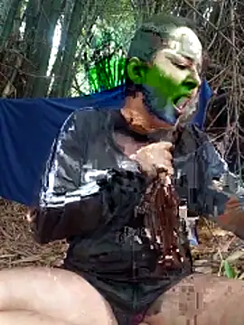 yissela92 online show from March 9, 2026, 3:49 pm