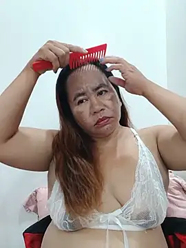 mature l0ve43 online show from May 25, 2026, 1:39 pm