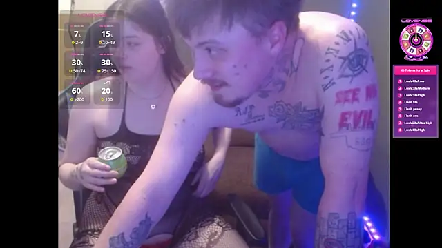 lovvluna online show from April 7, 2026, 2:45 am