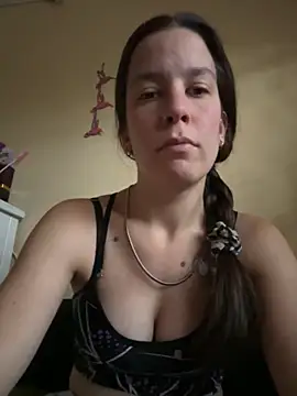 Snapshot of Melu12 chatting on April 11, 2026, 6:45 pm Melu12 online show from April 11, 2026, 6:45 pm