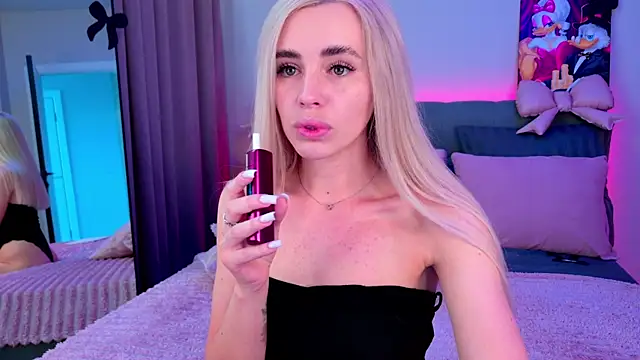 Snapshot of Rossy_X chatting on July 3, 2026, 12:17 am Rossy X online show from July 3, 2026, 12:17 am