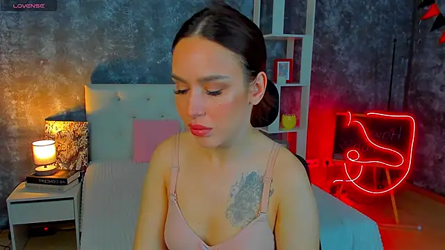 tina xx tina online show from April 10, 2026, 1:44 am