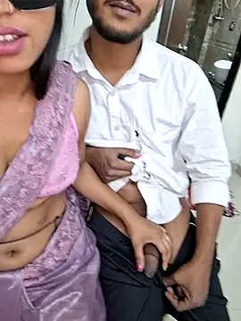 Snapshot of crazy_bebs chatting on March 15, 2026, 10:54 am crazy bebs online show from March 15, 2026, 10:54 am