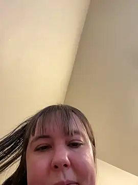 Snapshot of h_oney4411 chatting on February 28, 2026, 3:57 pm h oney4411 online show from February 28, 2026, 3:57 pm